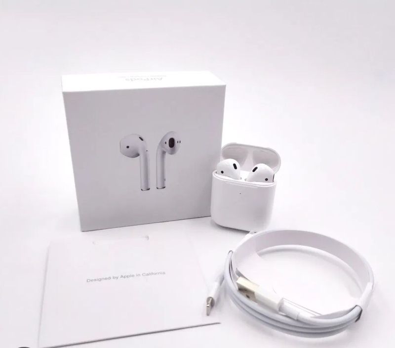 Airpods 2.2 dubai