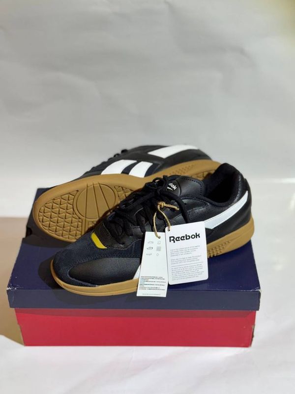 Reebok original Usa vnalichi 42/43 razmer