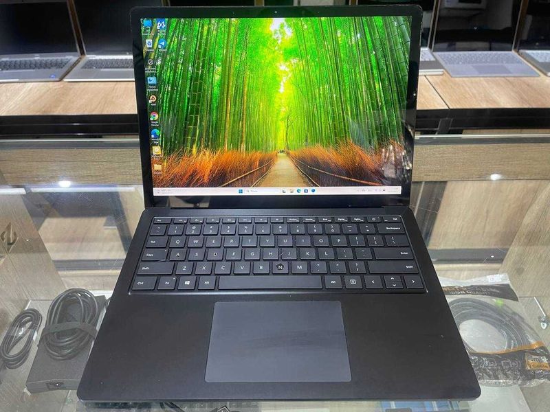 Microsoft Surface laptop 4 CORE i7-1185G7 ram 16 ssd 256 Microsoft Surface laptop 4 CORE i7-1185G7 ram 16 ssd 256