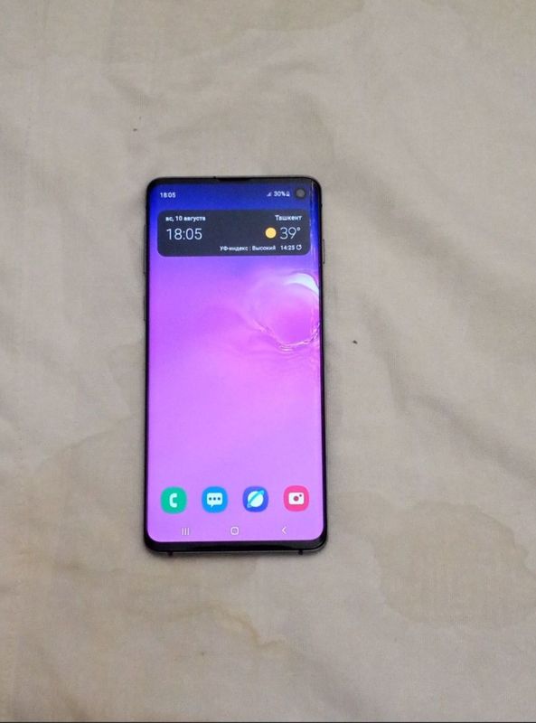Samsung s 10 8/128 Samsung s 10 8/128