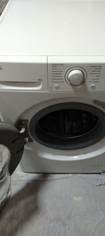 Продам срочно Стиральная машина LG Продам срочно Стиральная машина LG