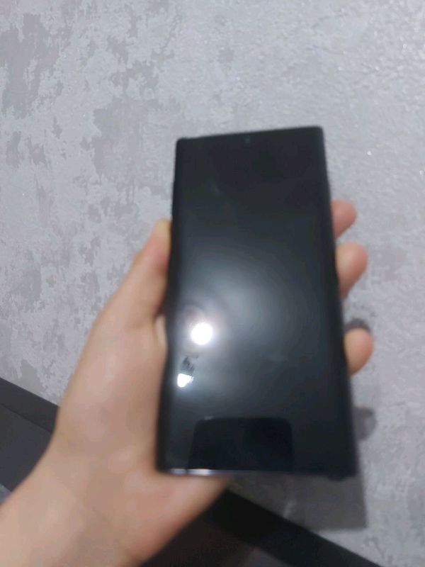 Samsung not 10 sotiladi 3 oy ishlatilgan 155$ Samsung not 10 sotiladi 3 oy ishlatilgan 155$