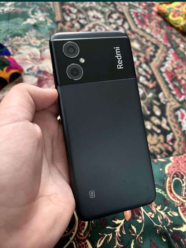 Redmi 11 R sotiladi. Redmi 11 R sotiladi.