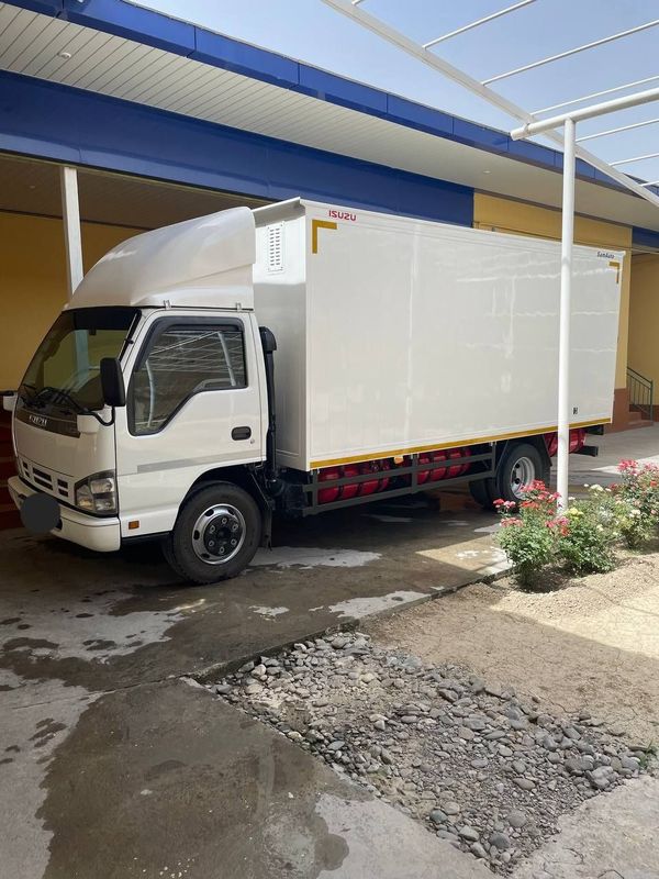 Isuzu 600 ming yurgan holati yaxshi hadavoyida ishi yuq balonlar 80% Isuzu 600 ming yurgan holati yaxshi hadavoyida ishi yuq balonlar 80%