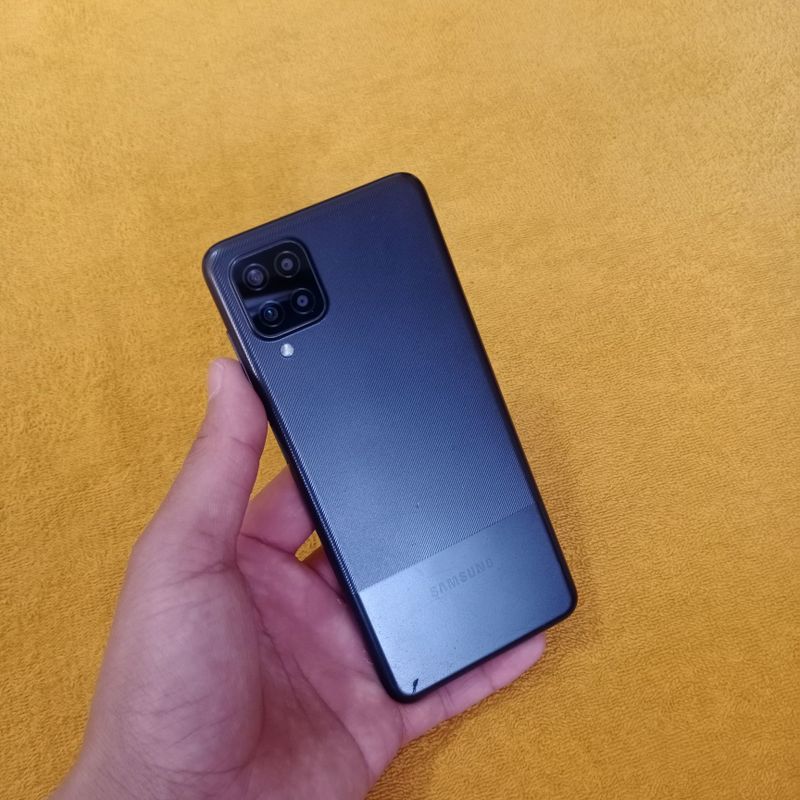 Samsung A12 srochna sotiladi Samsung A12 srochna sotiladi