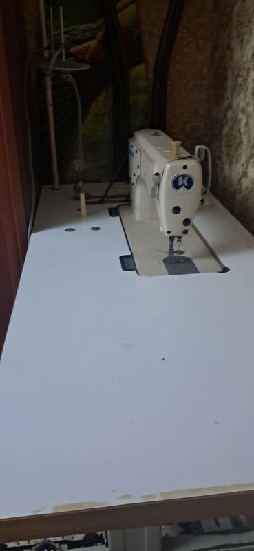 Tikuv mashinasi holatlari yaxshi ishlidi Tikuv mashinasi holatlari yaxshi ishlidi