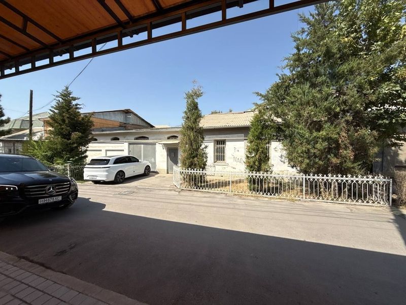 Продается участок на ул. Хирмонтепа, ор-р:Никитина, фасад 20м/4,6соток