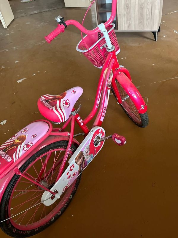 Velosiped qizlar uchun Velosiped qizlar uchun