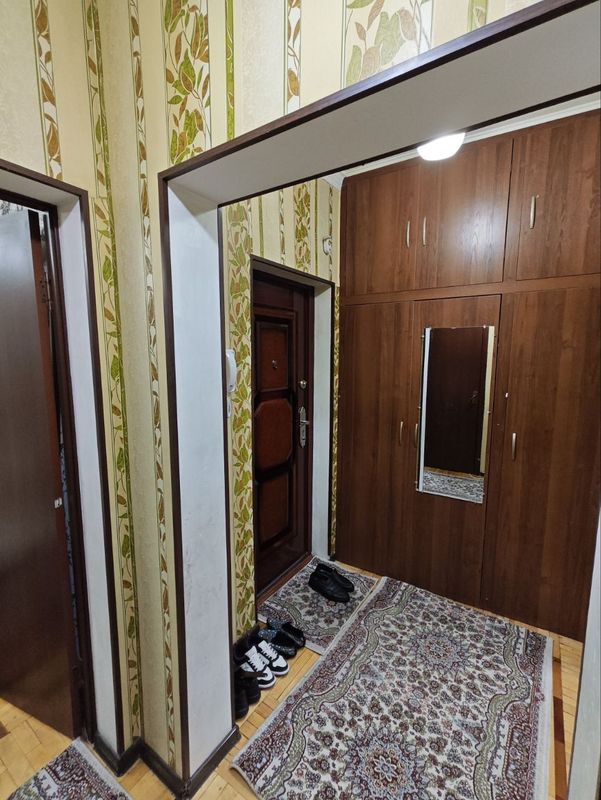 Продаётся 2х комнатные квартира в центре города Продаётся 2х комнатные квартира в центре города