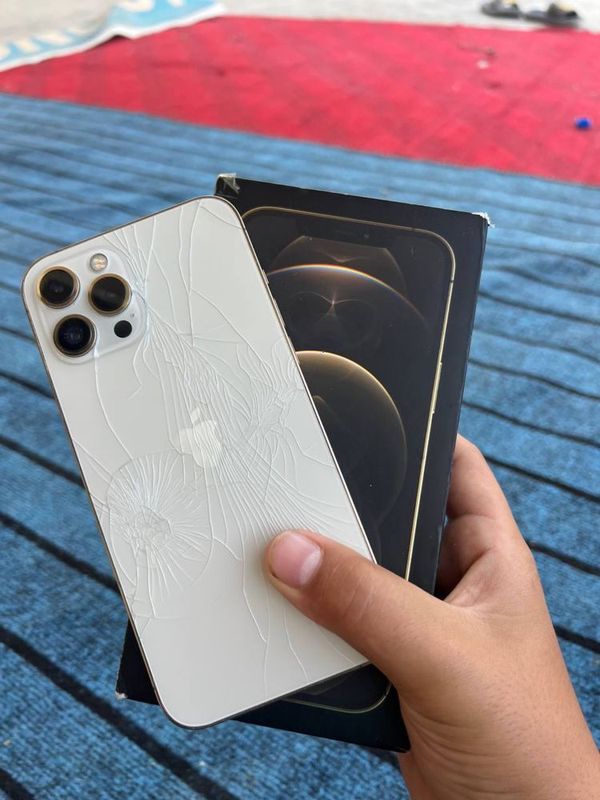 IPhone 12 pro max faqat abmen 11 pro max idealiga келишамиз IPhone 12 pro max faqat abmen 11 pro max idealiga келишамиз