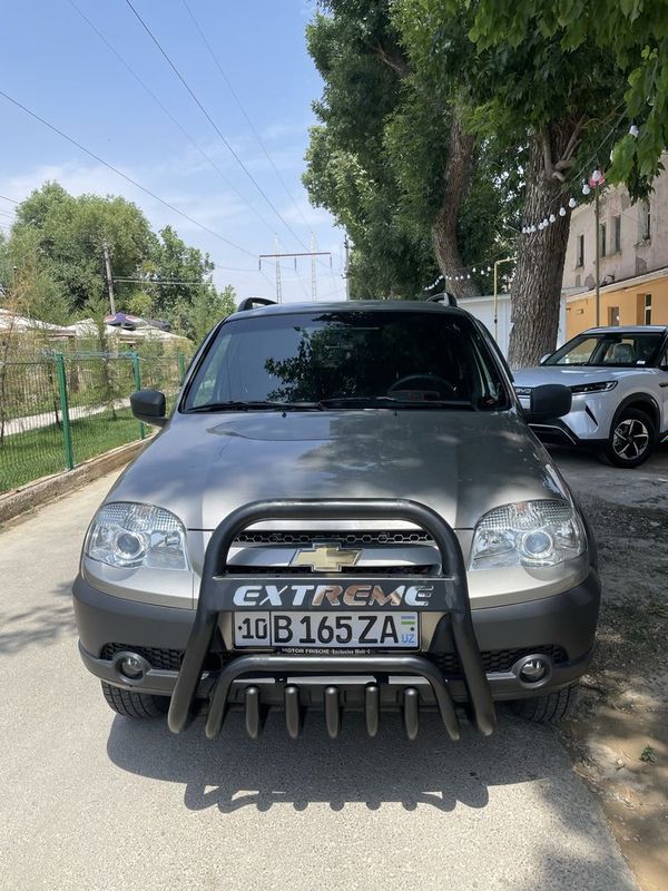 Продается Niva Chevrolet 2016 года Продается Niva Chevrolet 2016 года