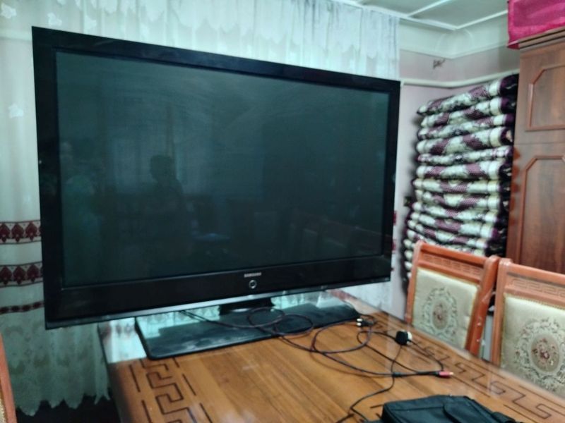 televizor 63 talik televizor 63 talik