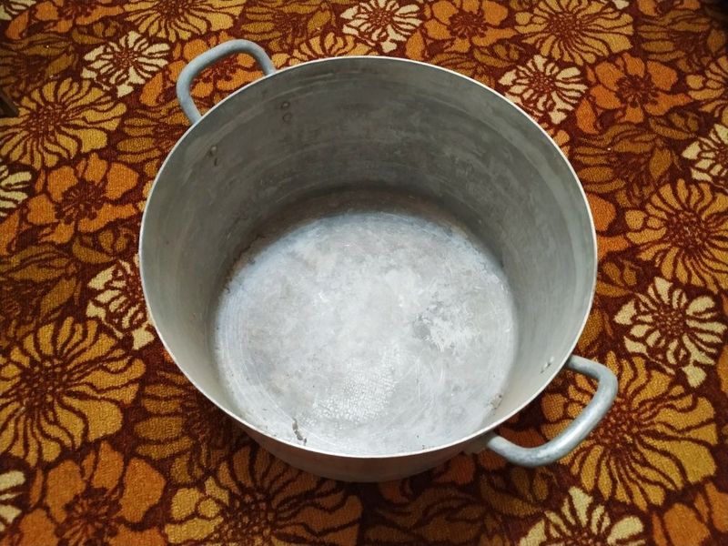 Кастрюля алюминевая Кастрюля алюминевая