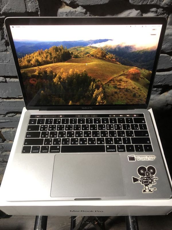 MacBook Pro 13 (8/256)core i5 2019