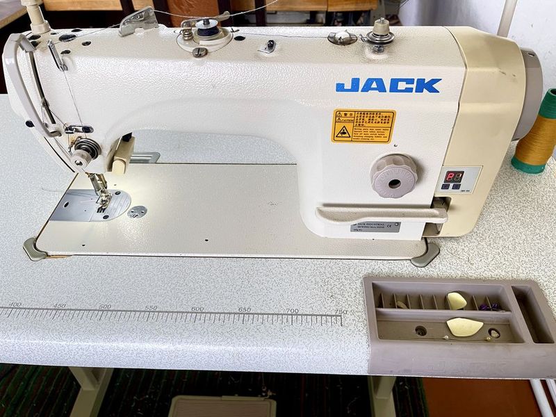 Швейная машина JACK jk-9100B Швейная машина JACK jk-9100B