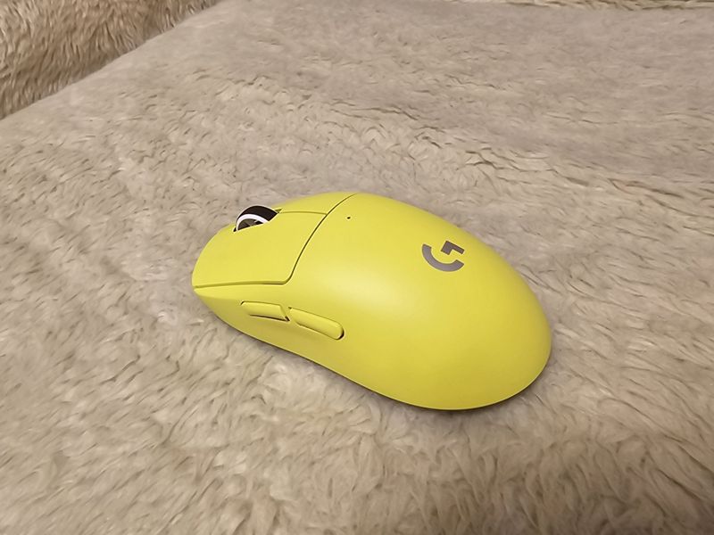 Logitech G PRO X Superlight Yellow Logitech G PRO X Superlight Yellow