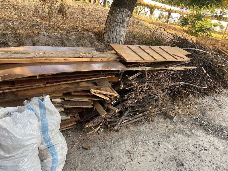 Отдам дрова на условиях самовывоза Отдам дрова на условиях самовывоза