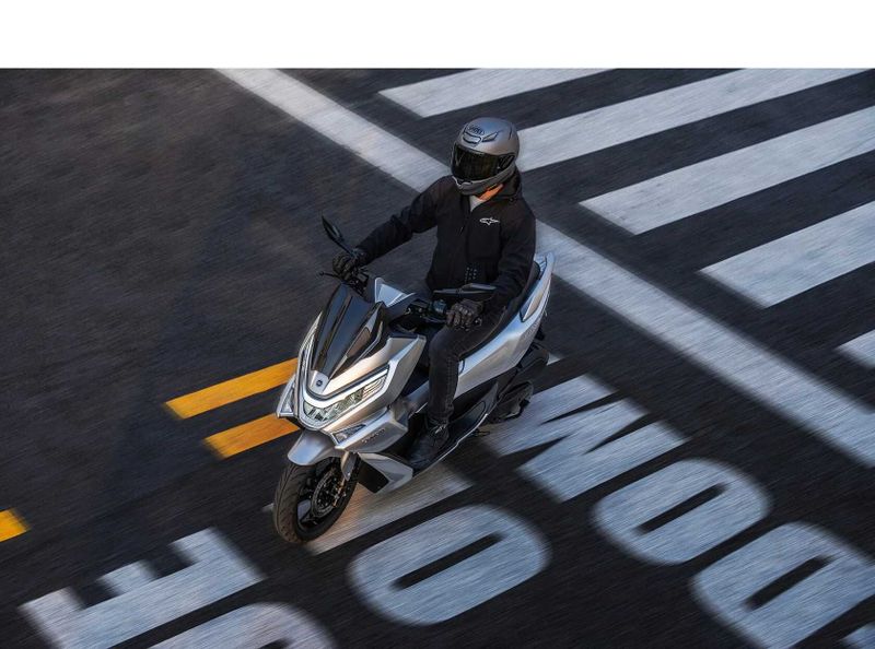 CFMOTO 150SC скутер 150 кубов ABS EFI с гарантией CFMOTO 150SC скутер 150 кубов ABS EFI с гарантией