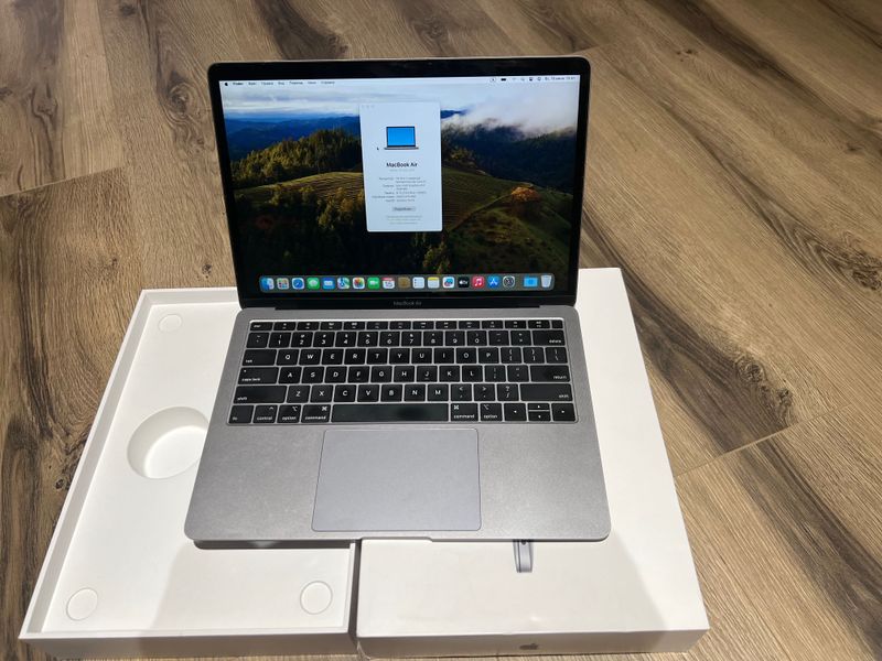 Apple MacBook Air 13” 2019 Gray i5/8gb/128gb Apple MacBook Air 13” 2019 Gray i5/8gb/128gb