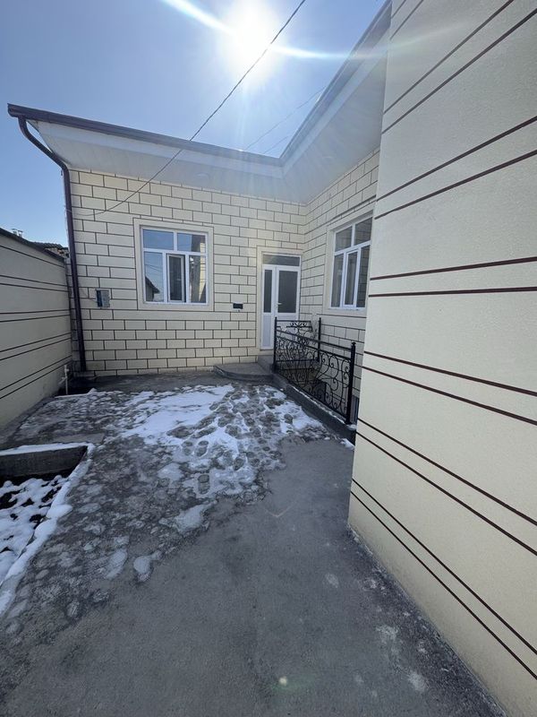 Четырех-комнатный дом 90м2 раздельный с вьездом Четырех-комнатный дом 90м2 раздельный с вьездом
