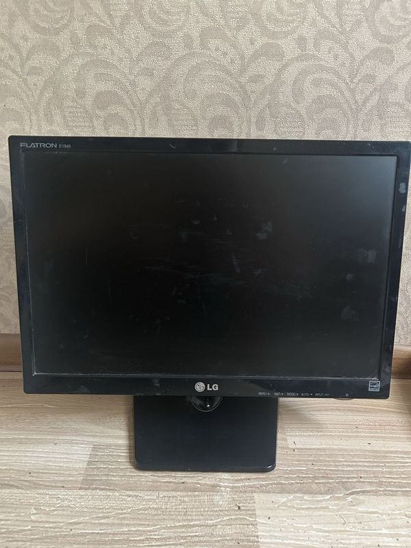 Монитор Lg Flatton e1945 Монитор Lg Flatton e1945
