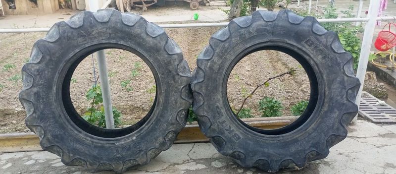 Traktor hadavoy BKT balon Traktor hadavoy BKT balon