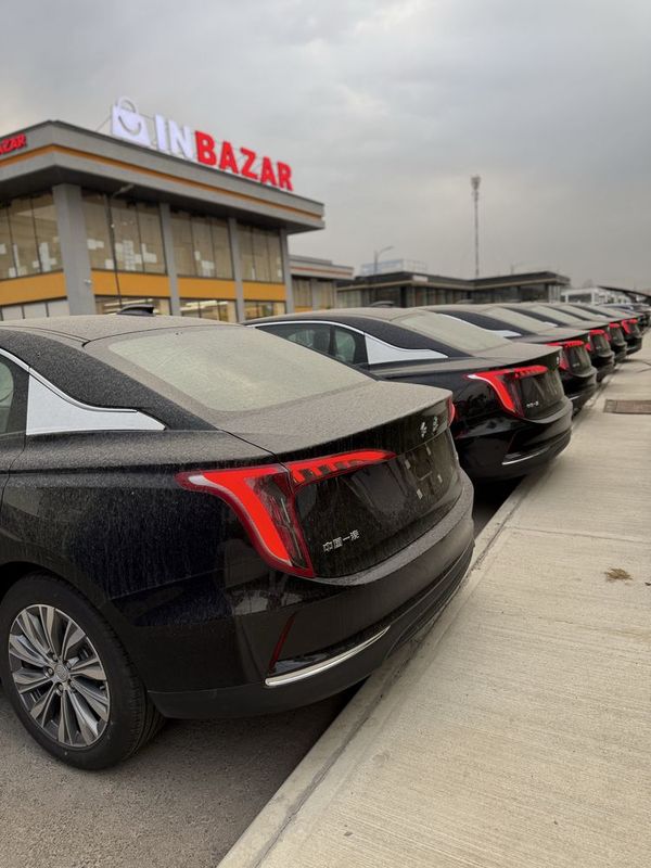 Hongqi EQM-5 Honji Toza 2025 Kuzov Elektrmobil 500km Notariusga tayyor Hongqi EQM-5 Honji Toza 2025 Kuzov Elektrmobil 500km Notariusga tayyor