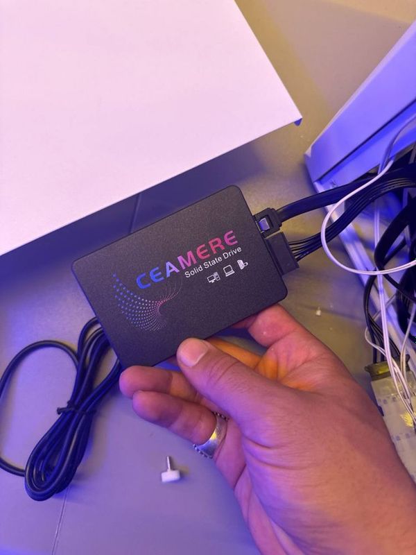Почти новое SSD 512 GB Почти новое SSD 512 GB