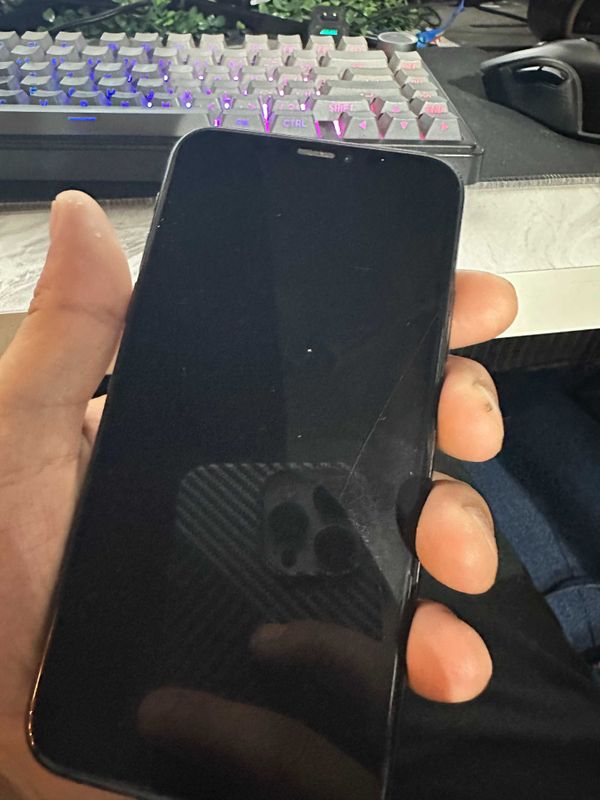 Iphone xs 64GB holati yaxshi Iphone xs 64GB holati yaxshi