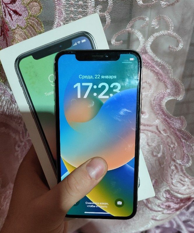 IPhone X 256gb karobkali Silver rang sotiladi