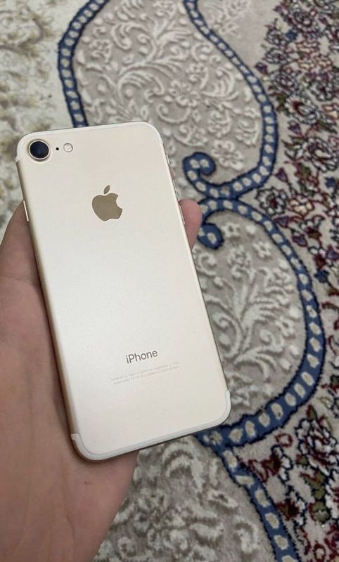 Iphone 7 32Gb karobka dok yoq