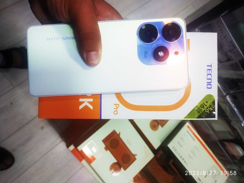 Tecno Spark 10 pro