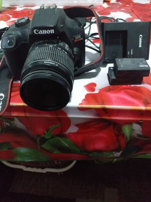 Canon EOSRebel T100. Canon EOSRebel T100.