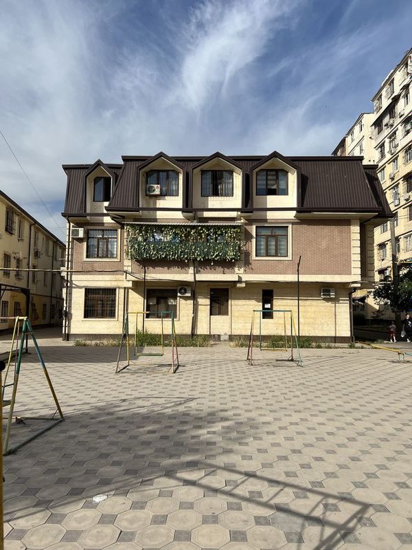Продаётся. Карасу 6, рядом с рынком Авайхон, 2/2/3 Продаётся. Карасу 6, рядом с рынком Авайхон, 2/2/3