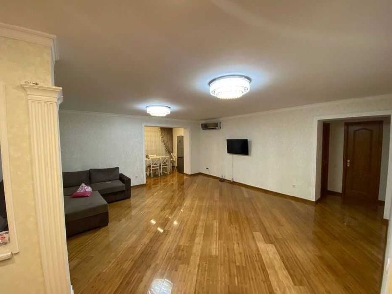 Дархан м.Х.Алимжана 6-комн 3/5 160 м² ремонт мебель техника Дархан м.Х.Алимжана 6-комн 3/5 160 м² ремонт мебель техника