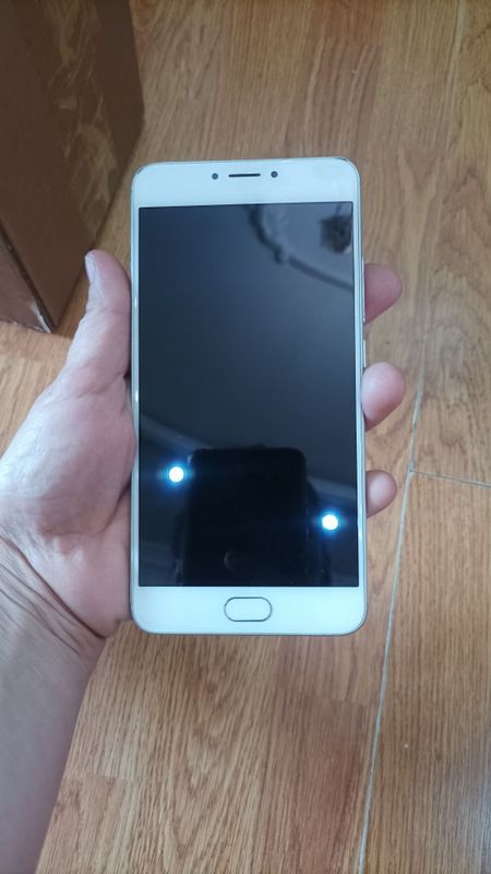 Телефон на запчасти Телефон на запчасти