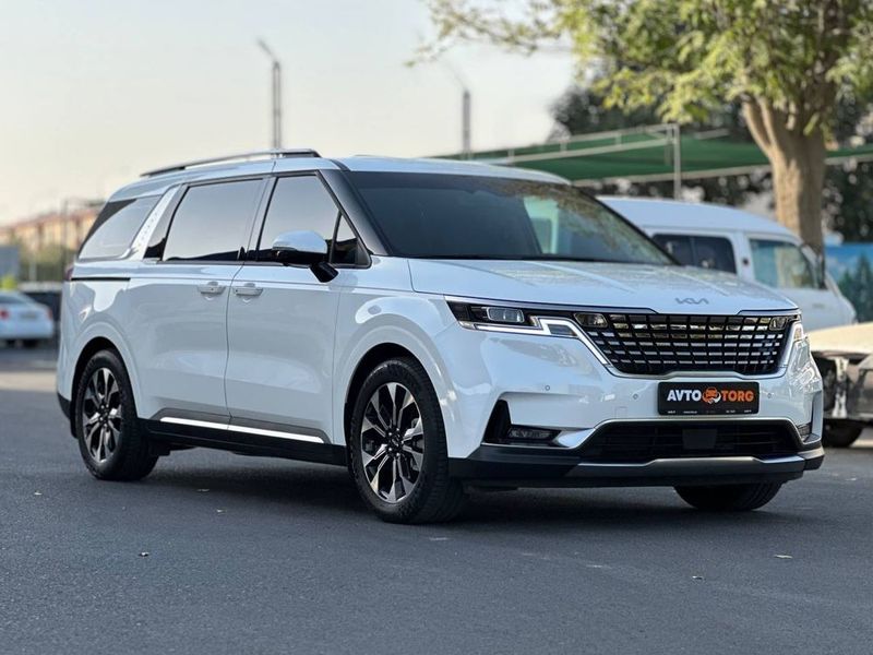 Продаётся Kia Carnival Full 7-ми местная 3.5L Год 2023