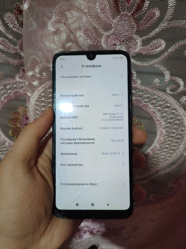 Telefon sotiladi, Redmi 7 qora, 32 gb