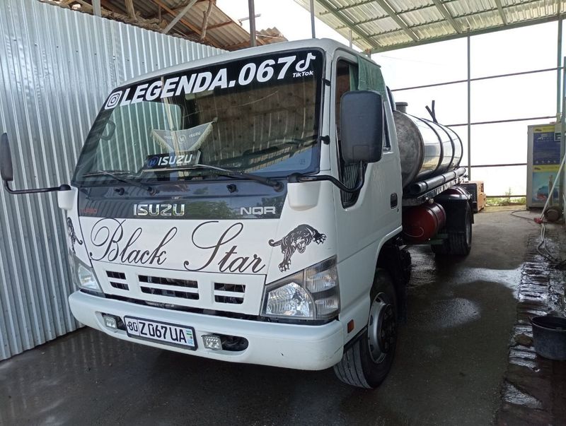 Isuzu vodovoz nerjavika sisterna Isuzu vodovoz nerjavika sisterna