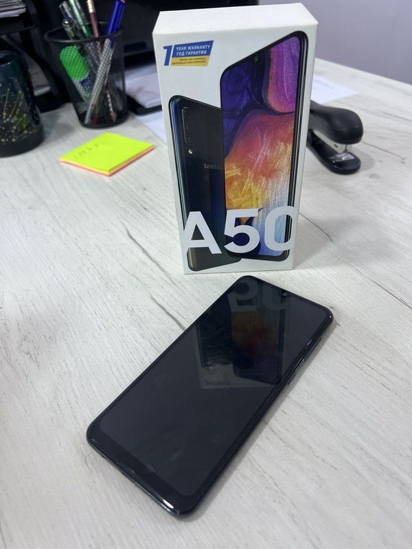Samsung A50 srochna sotiladi