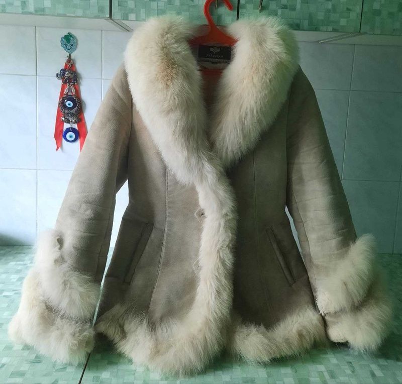 100 тысяч сум за Дублёнку раз-р 48 + Куртку/Пиджак раз-р 50-52 100 тысяч сум за Дублёнку раз-р 48 + Куртку/Пиджак раз-р 50-52