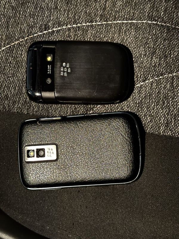 Blackberry 2lasi sotiladi (yonmidi)