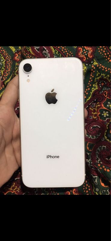 Iphone Xr oq rangda 64Gb Iphone Xr oq rangda 64Gb