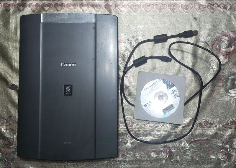 Сканер Canon LIDE 210