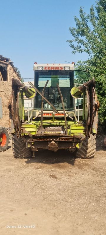 Ягуар конбайин 840 4х4 Ягуар конбайин 840 4х4