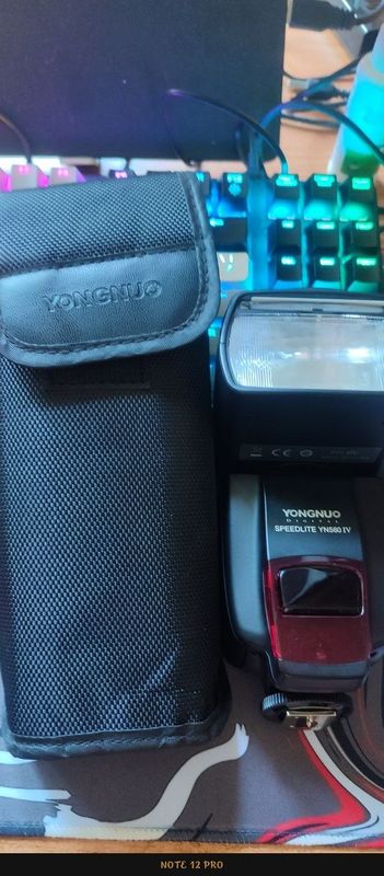 Универсальная вспышка yongnuo speedlite yn 560 iv идеал Универсальная вспышка yongnuo speedlite yn 560 iv идеал