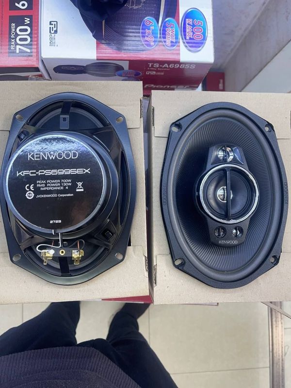 Kenwood 700watli kalonka ariginaldan keyn turadi sfati baslari zor