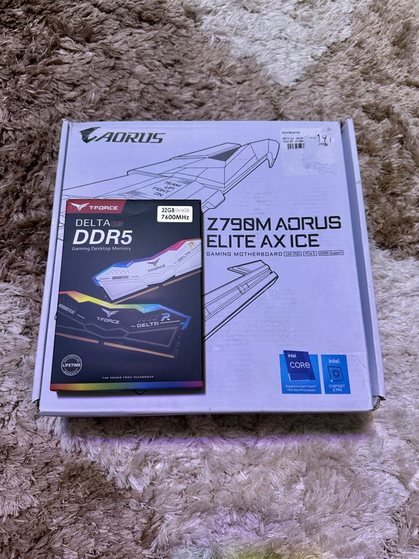 Комплект: Z790M AORUS ELITE AX ICE, i7-13700KF, DDR5 32GB 7600MHz Комплект: Z790M AORUS ELITE AX ICE, i7-13700KF, DDR5 32GB 7600MHz