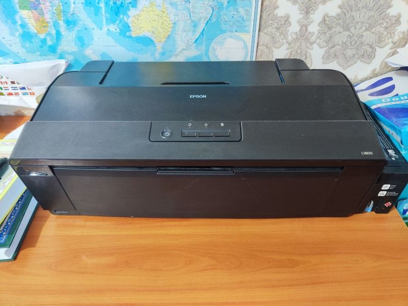 Цветной Принтер epson L1800. A3/A4 формат Цветной Принтер epson L1800. A3/A4 формат
