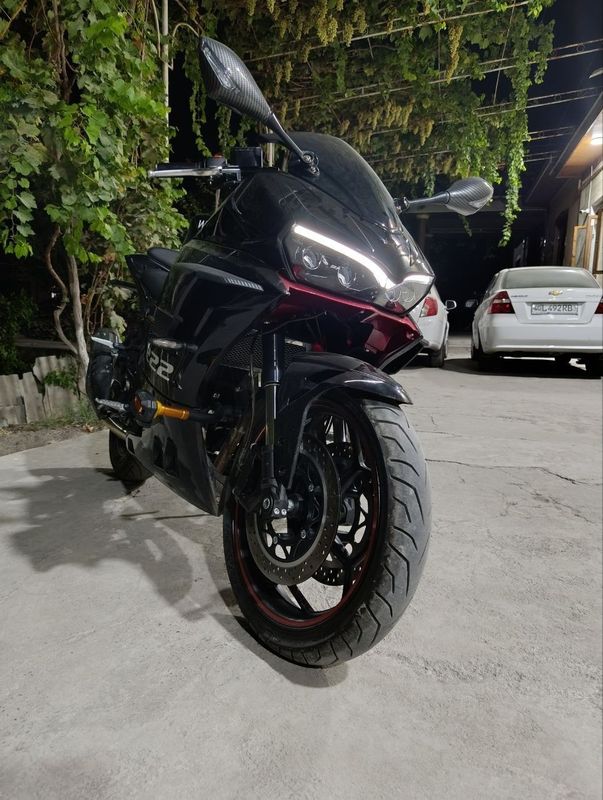 Kawasaki 250cc yangi 10kun minildi